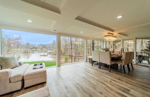Denver Casa | Take it to the Bank by AvantStay New Pool Hot Tub Sleeps 16