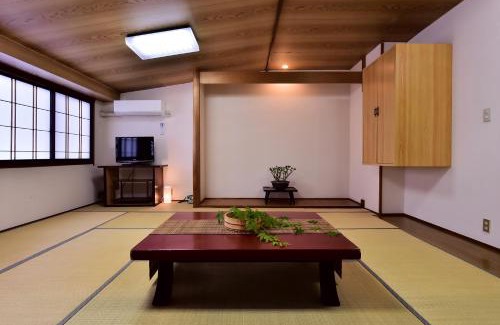Omachi Hotel | Takenoya Ryokan (Guest House Takenoya)