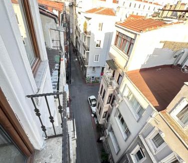 Taksim Hotel | Taksim AlyonSuite Hotel Istanbul