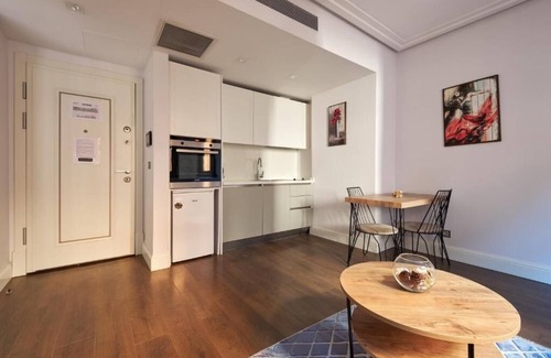 Talimhane Apartamento | Taksim Lagirio Residence - Standard Triple Room