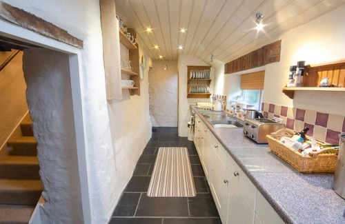 Trefasser Cabaña | Tal y Gaer Cottage, Fishguard