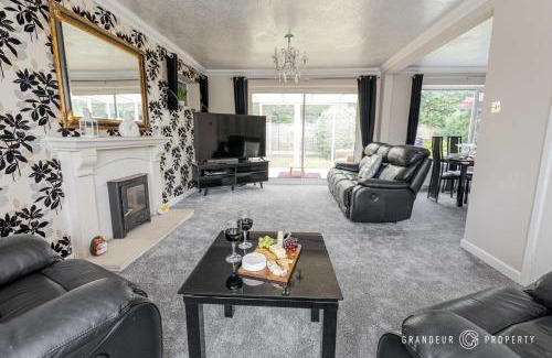 Winton Apartamento | Talbot House by Grandeur Property