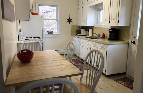 Beachwood-Bluffton Casa | Tall Oaks -nearby walk to the beach -Muskegon Pere Marquette park in Bluffton