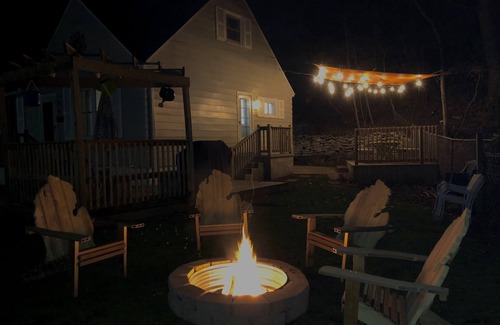 Beachwood-Bluffton Casa | Tall Oaks -nearby walk to the beach -Muskegon Pere Marquette park in Bluffton
