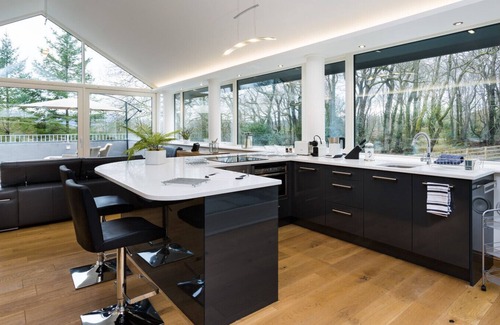 Windermere Cabaña | Tall Trees