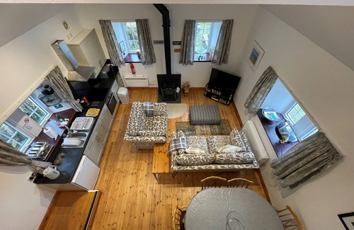 Kilmaluag Cabaña | TALLA HOPE, pet friendly, character holiday cottage in Duntulm