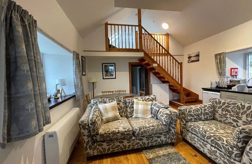 Kilmaluag Cabaña | TALLA HOPE, pet friendly, character holiday cottage in Duntulm