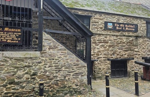 Looe Cabaña | Talland Cottage : 4 bedroom with Hot Tub
