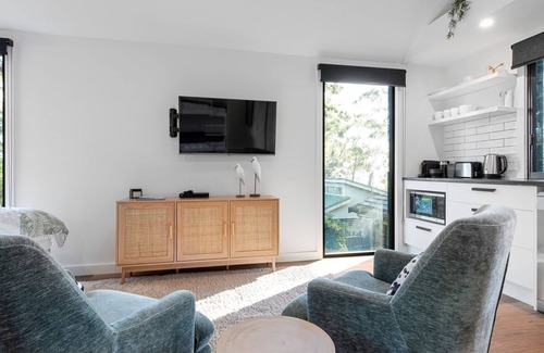 Narrawallee Apartamento | Tallwood Canopy - overlooking Narrawallee Beach!