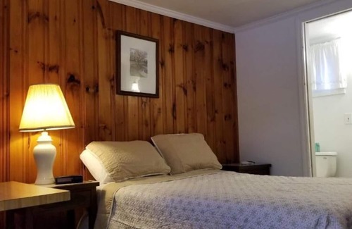 Wells Hotel | Tallwood Motel Wells