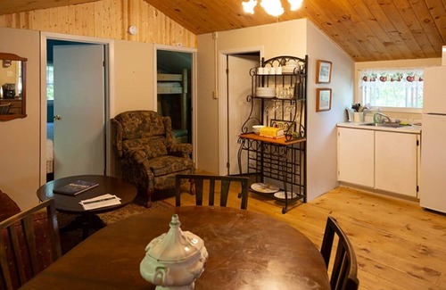 Papineau-Cameron Cabaña | Talon Cottage