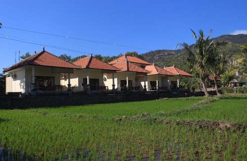 Amed Casa | Taman Padi Villa