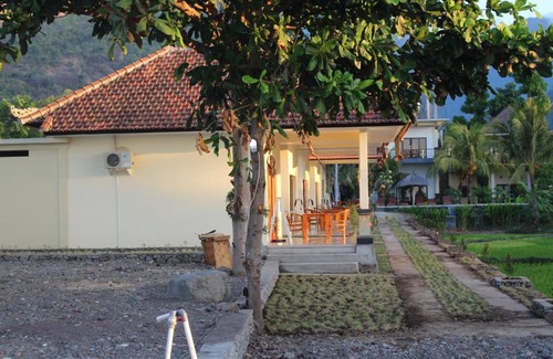 Amed Casa | Taman Padi Villa
