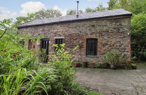 Gulworthy Cabaña | TAMAR BARN, pet friendly, character holiday cottage in Gulworthy