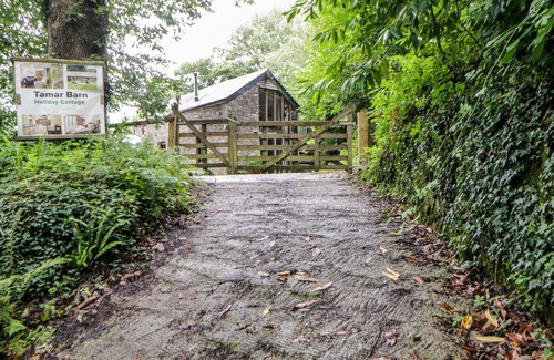 Gulworthy Cabaña | TAMAR BARN, pet friendly, character holiday cottage in Gulworthy