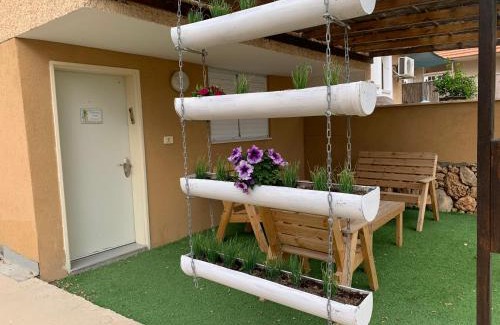 Arad Cabina | Tamar's House