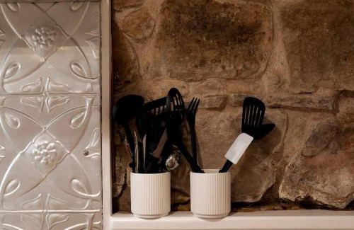 Hobart Central Business District Casa | Tamara Cottage Historic Warmth
