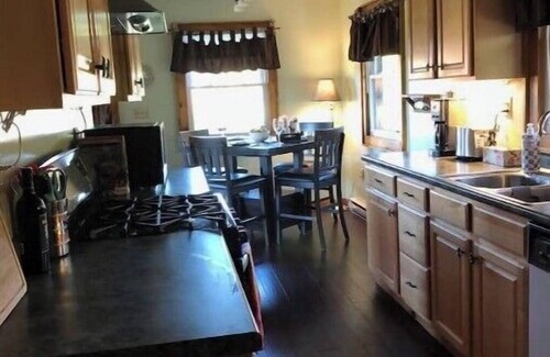 Lake Placid Cabaña | Tamarack Cottage Welcomes You ! STR # 200283