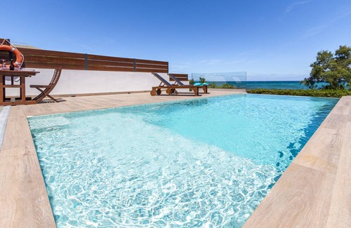 Son Serra de Marina Chalet De Esquí | Tamarells 2 by the sea side