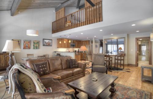 Purgatory Casa | Tamarron Gambel Oak 777