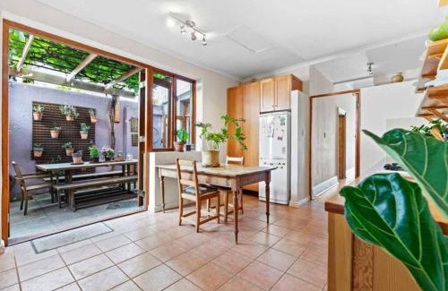 Cape Town City Centre Casa | Tamboerskloof Retreat 4BR House Including Cottage!