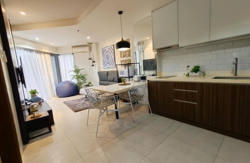Maribago Condominio | Tambuli 1 Bedroom Beachfront Condo