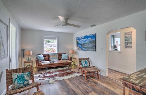 Safety Harbor Casa | Tampa Bay Area Cottage with Gas Grill and Fire Pit!
