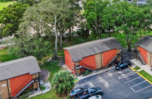 Temple Terrace Apartamento | Tampa Bay Gem: 2BR Modern Apartment Hideaway