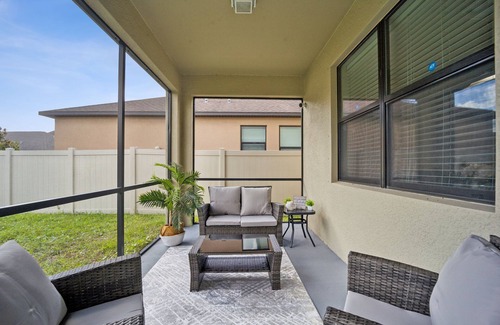 Riverview Casa | Tampa Dream Home: Game Room, Theater, Beaches & Top Attractions!