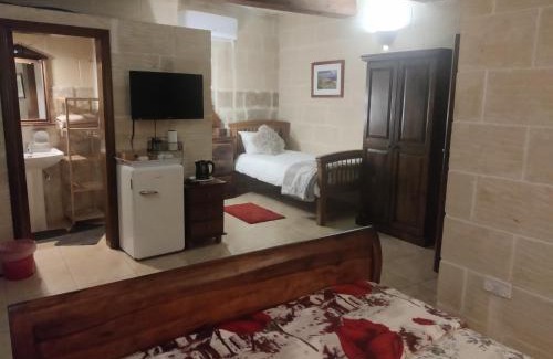 Xewkija Cama Y Desayuno | Tan-Namur Farmhouse B&B
