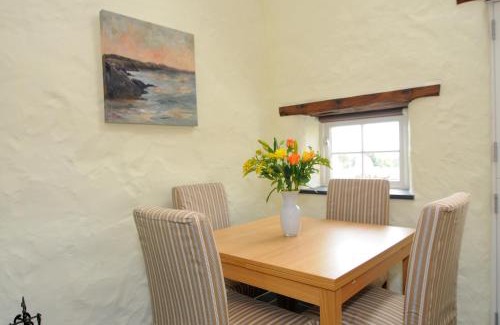 Dinas Cross Casa | Tan Y Bryn Y Bwthyn Cwm yr Eglwys