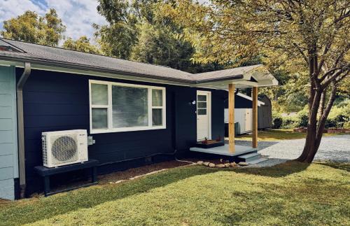 Hendersonville Cabina | Tandem Lodge - Unit 2