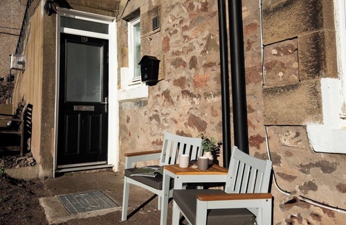 Eyemouth Casa | TandJ House in Eyemouth: Cozy Coastal Retreat