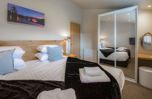 Kenmore Cabaña | Tanfield, Sleep 6, Private hot Tub, pet Friendly