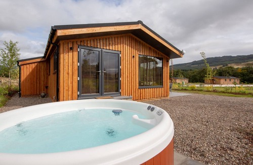 Kenmore Cabaña | Tanfield, Sleep 6, Private hot Tub, pet Friendly