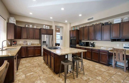 Arabian Views Casa | Tangerine Sky | Private Pool & Pet Friendly!