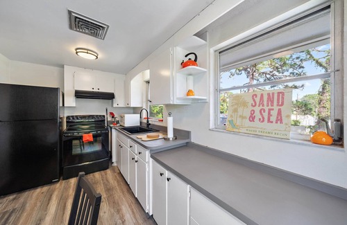 Laurel Apartamento | Tangerine Terrace - Beach Escape .7 Mi From Beach