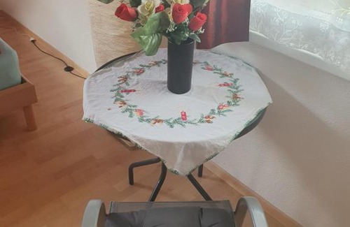 Bichelsee-Balterswil Casa | Tannenzapfenland, PRIVAT ZIMMER Akasha