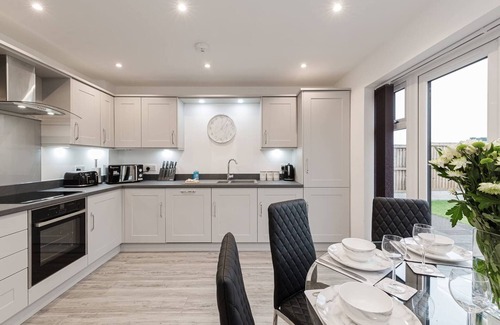 Freckleton Casa | Tannery House | 3 Bedrooms, Parking, Wi-Fi