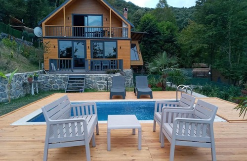 Sapanca Chalet De Esquí | TanSuitBungalov