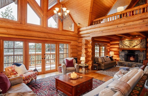 Blackcomb Chalet De Esquí | ❄︎Tantalus Chalet❄︎ 5 BR Chalet with Hot Tub Ski-Out Blackcomb Mtn