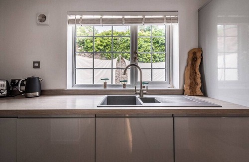 Topsham Apartamento | Stylish Cosy 3 Bedroom Cottage with parking in Topsham