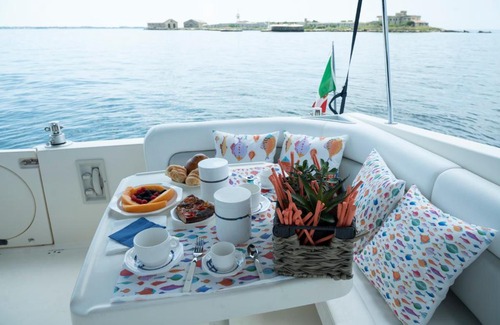 Isola del Borgo Antico Alquiler De Eote | Taranto in barca Boat and Breakfast