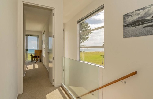 Matarangi Casa | Nido de Taranui - Matarangi Holiday Home