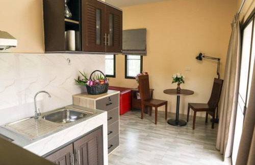 Nong Prue Casa | Taratai Villa Guest House