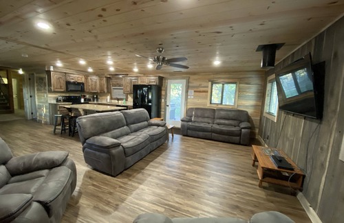 Island Park Cabina | Targhee Creek Cabin por el parque de Yellowstone