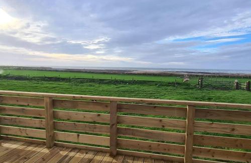 Millom Casa | Tarn Bay Retreat- Sea- Fells- Beach- Views-Farm