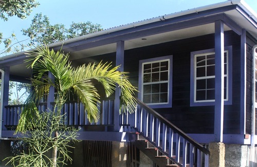 San Pedro Apartamento | Casa de sábalo en la propiedad frente a la playa