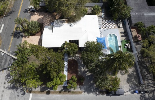 Tarpon River Casa | Tarpon River Estate – 2 Chic Homes Perfect for Groups w/ Pool, 10 Min to Beach!