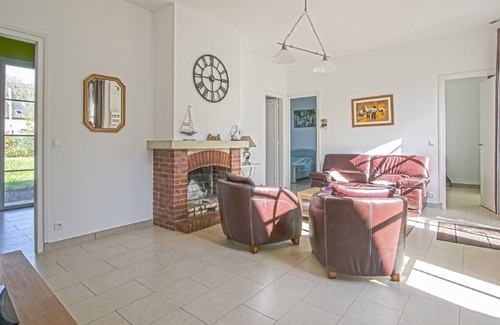 Sainte-Honorine-des-Pertes Casa | Elegante casa de vacaciones en Aure sur Mer con jardín
